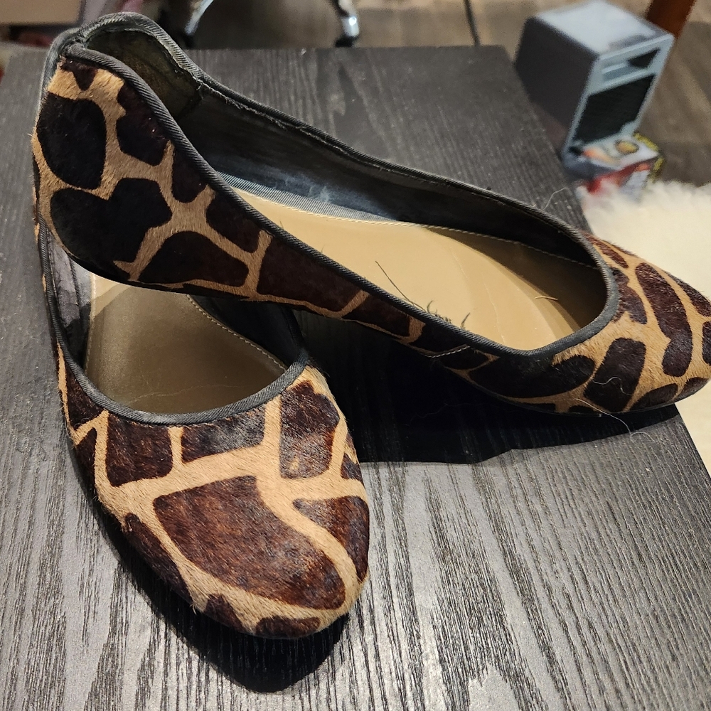 Giraffe Print Flats - Picture 5 of 5